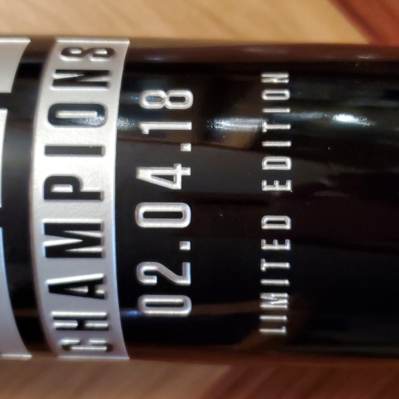 🦅NWT: 🦅EAGLES (SUPER BOWL 52 CHAMPIONS) LIMITED EDITION WINE - Picture 5 of 7